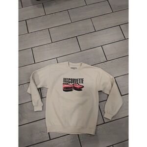 CHEMISTRY Graphic Sweatshirt Cream Chevrolet Camaro Corvette Car Print Size M